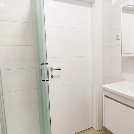 Apartament Filinhome Metodija 3 *