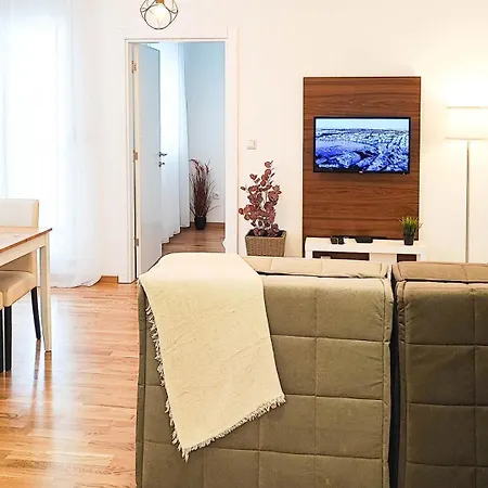 Filinhome Metodija 3 Apartament *