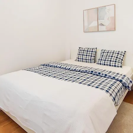 Filinhome Metodija 3 *